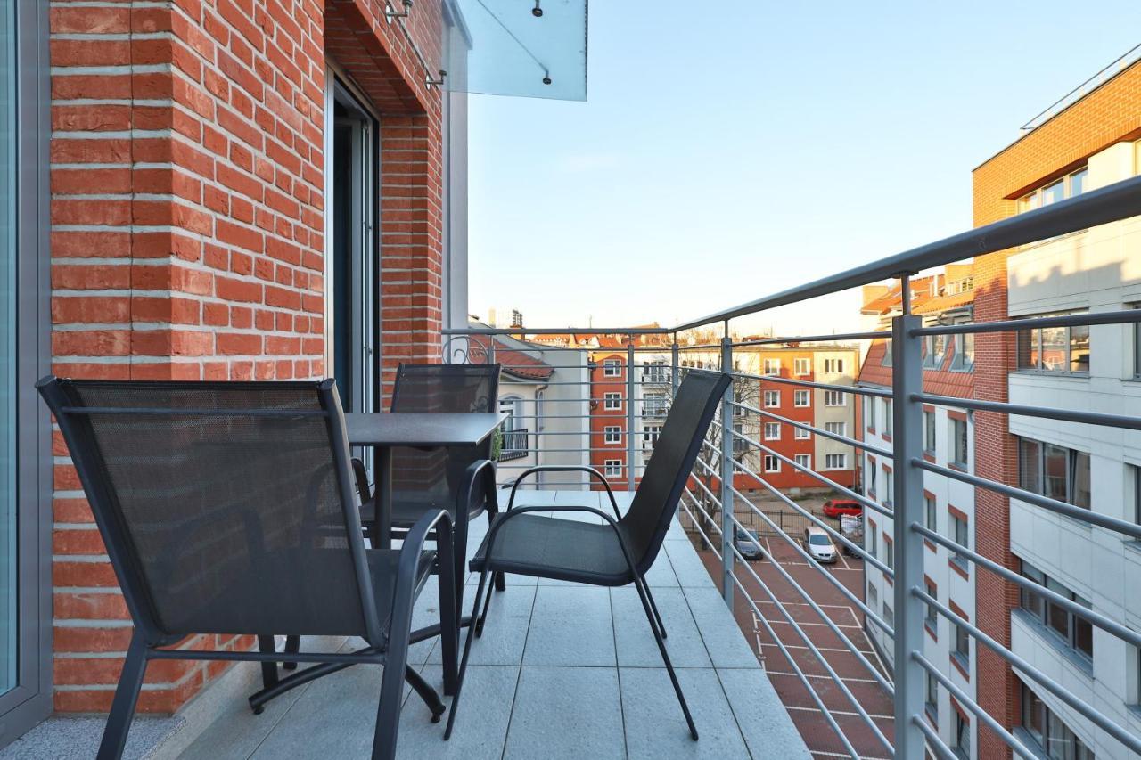 Platinum Tartaczna Apartments By Noclegi Renters Gdańsk Exteriör bild